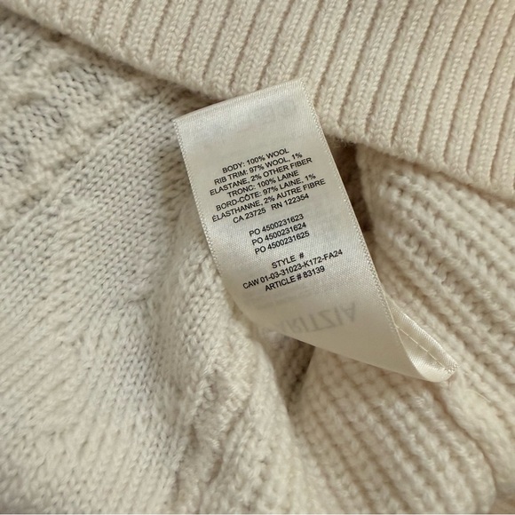 NWOT Aritzia Emporia Merino Wool V neck Sweater Vest S in Birch - Picture 6 of 6